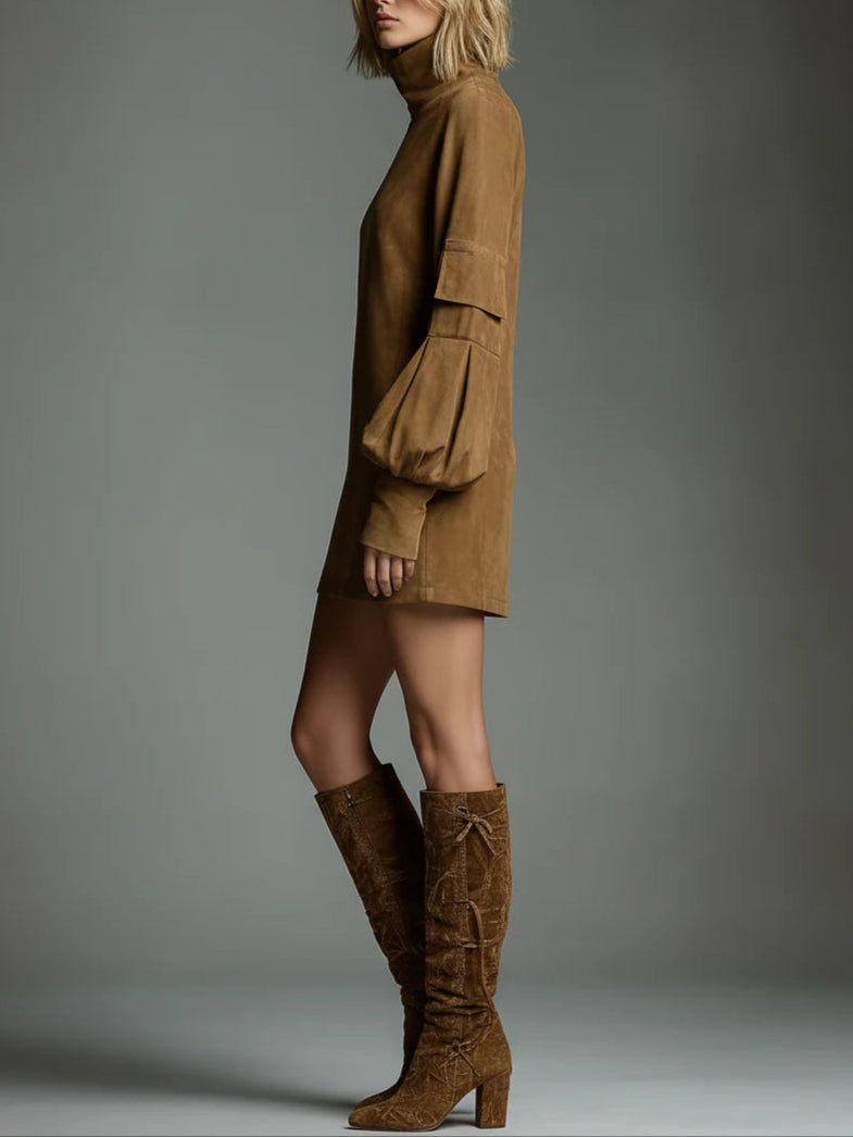 Selena – Vestido de cuello alto camel